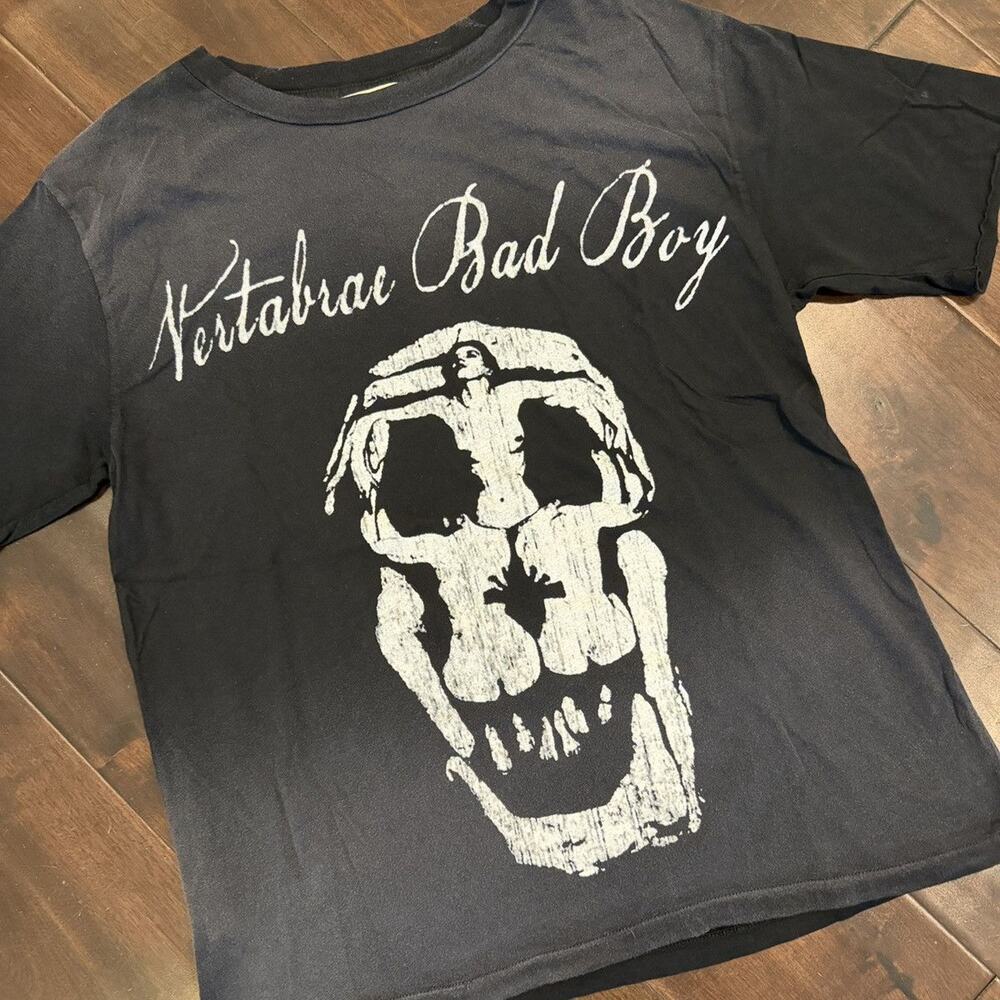 Vertabrae Bad Boy Salvador Dali Women Skull Tee M